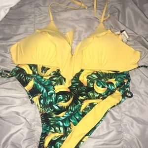 2 piece Gianni Bini